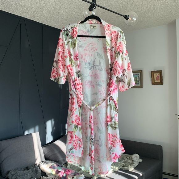 Show Me Your MuMu Other - Show me your Mumu Floral Robe